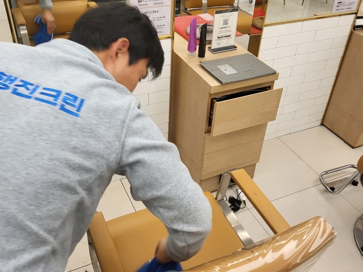 양천구 신월2동 미용실 복도·대기 동선 야간 위생청소 사례 - 행진크린